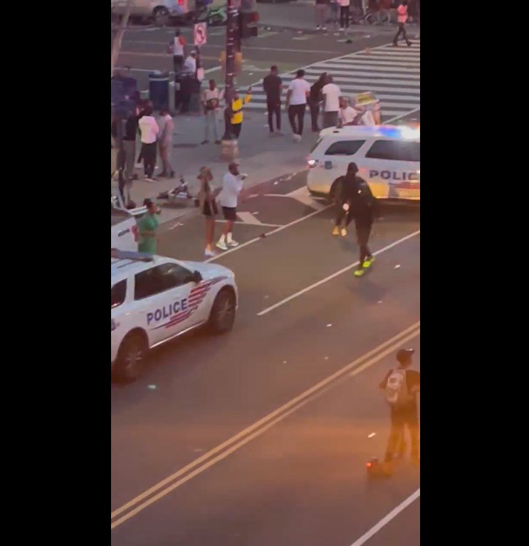 مقتل مراهق بإطلاق نار خلال تجمع