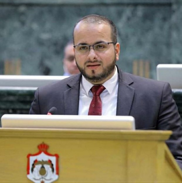 النائب حسن الرياطي يطعن بقرار مجلس