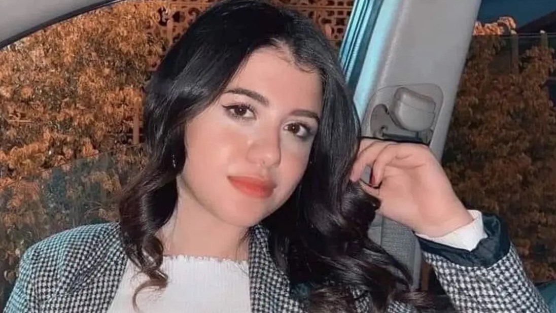 جريمة هزت مصر.. أسرة الطالبة المذبوحة