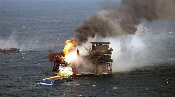روسيا: حريق في منصة غاز بالبحر