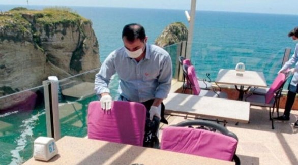 لبنان يبحث على العرب لإنقاذ موسمه