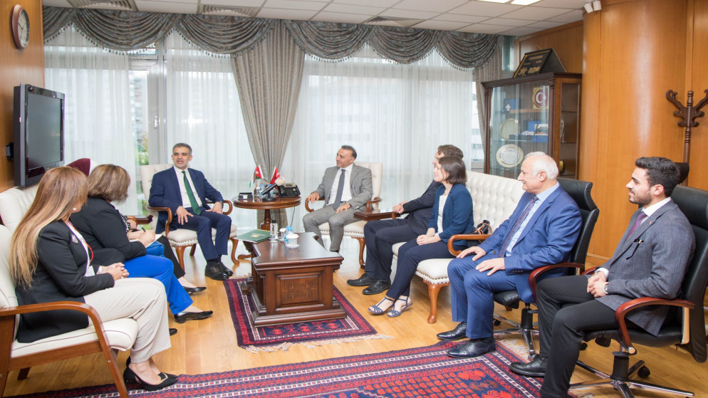 إطلاق شراكة لتبادل الخبرات بين الضمان