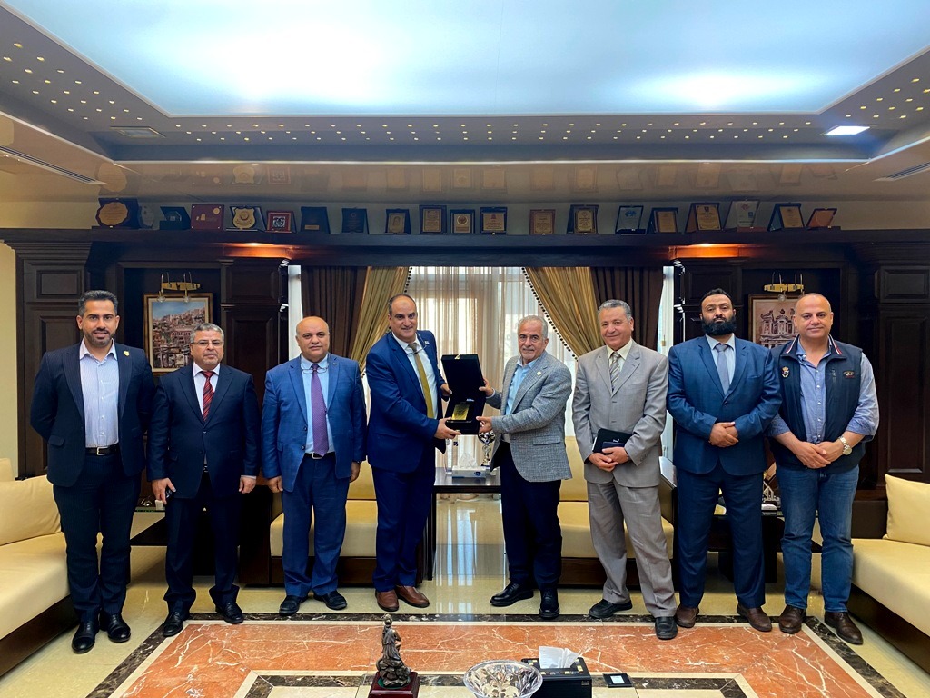 جامعة عمان الأهلية تستقبل وفدا ليبيا