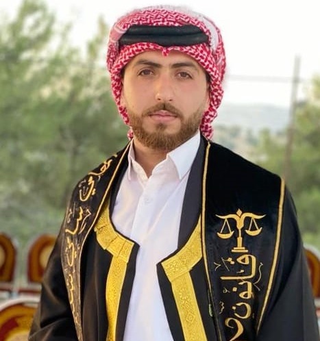 سامي شديفات.. مبارك بكالوريوس الحقوق