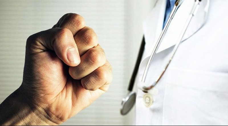 بعد الاعتداء على كوادرها في البشير