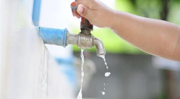 فصل المياه عن 8 اشتراكات منزلية