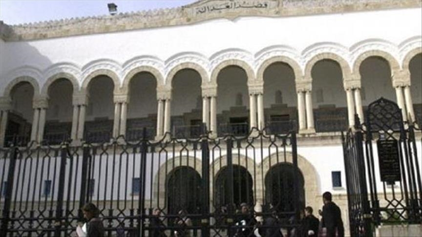 قضاة تونس يمددون إضرابهم في المحاكم