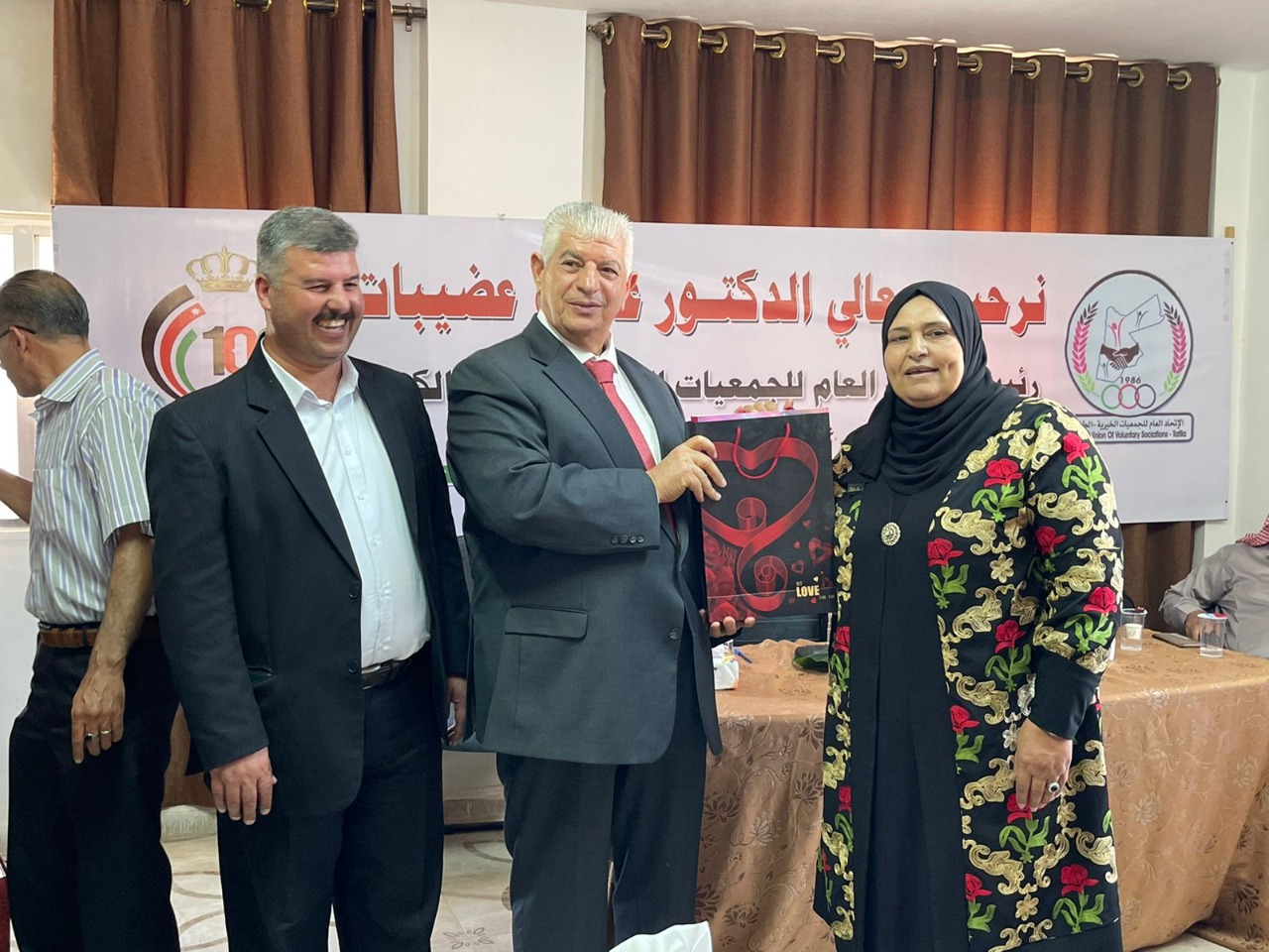 عضيبات يلتقي رؤساء الجمعيات الخيرية.. صور