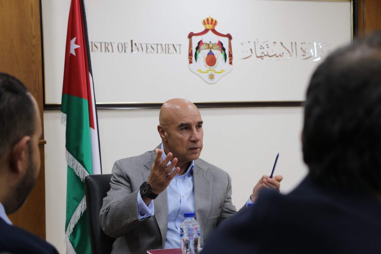 وزير الاستثمار يلتقي بعثة البنك الدولي
