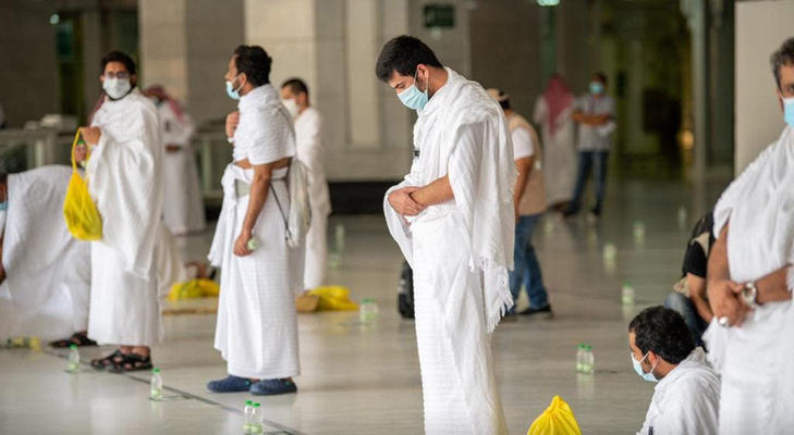السعودية توصي الحجاج بالكمامة