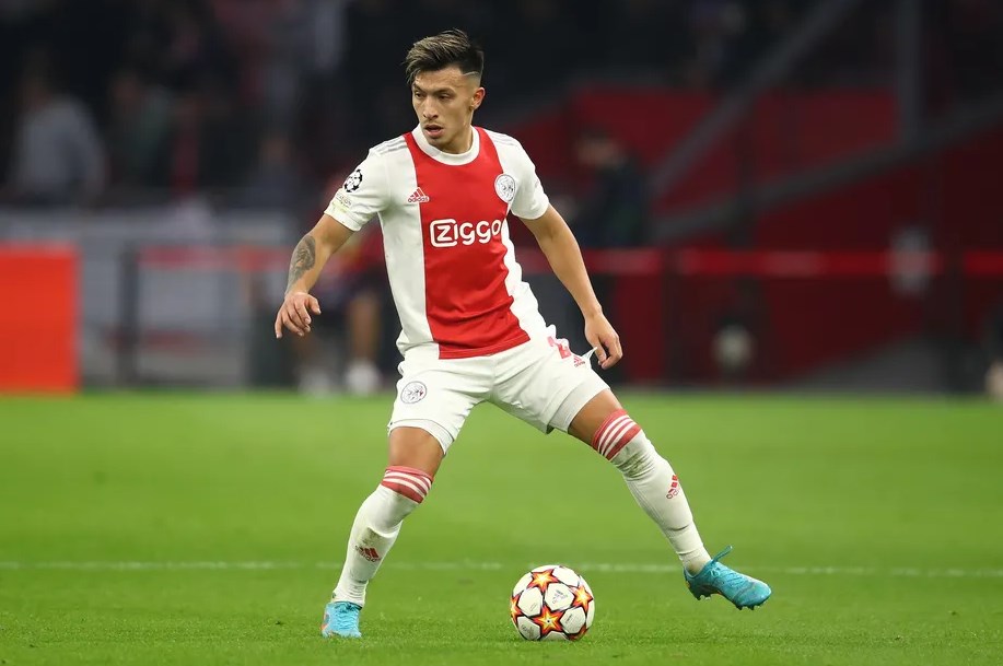 مانشستر يونايتد يفاجئ آرسنال في صفقة