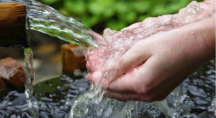 الحكومة تبحث مع إسبانيا تمويل مشاريع