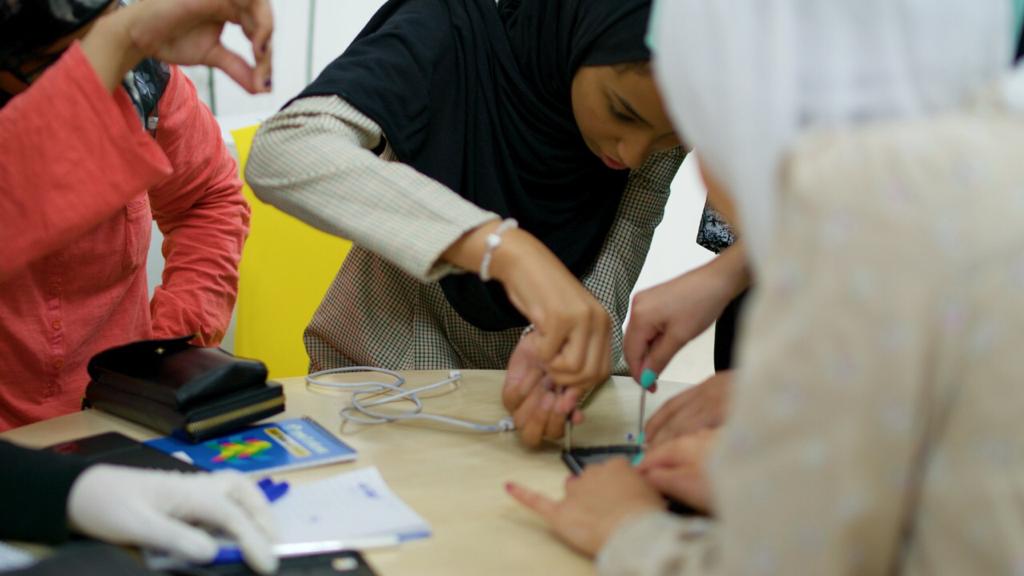 الخيرية الهاشمية تنفذ مشروع تعافي النساء