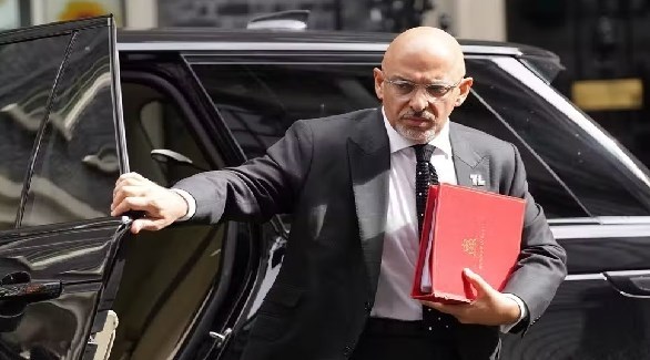 جونسون يعين ناظم الزهاوي وزيرا للمالية