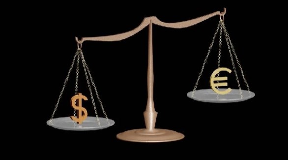 أكبر تراجع لليورو في عقدين أمام