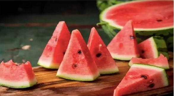 الدفع بالبطيخ