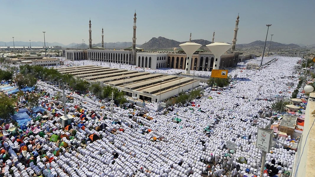 البعثة الارشادية تستكمل نشاطاتها للحجاج الأردنيين