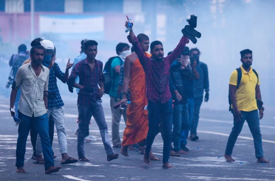 سريلانكا.. اجتماع حكومي طارئ بعد فرار