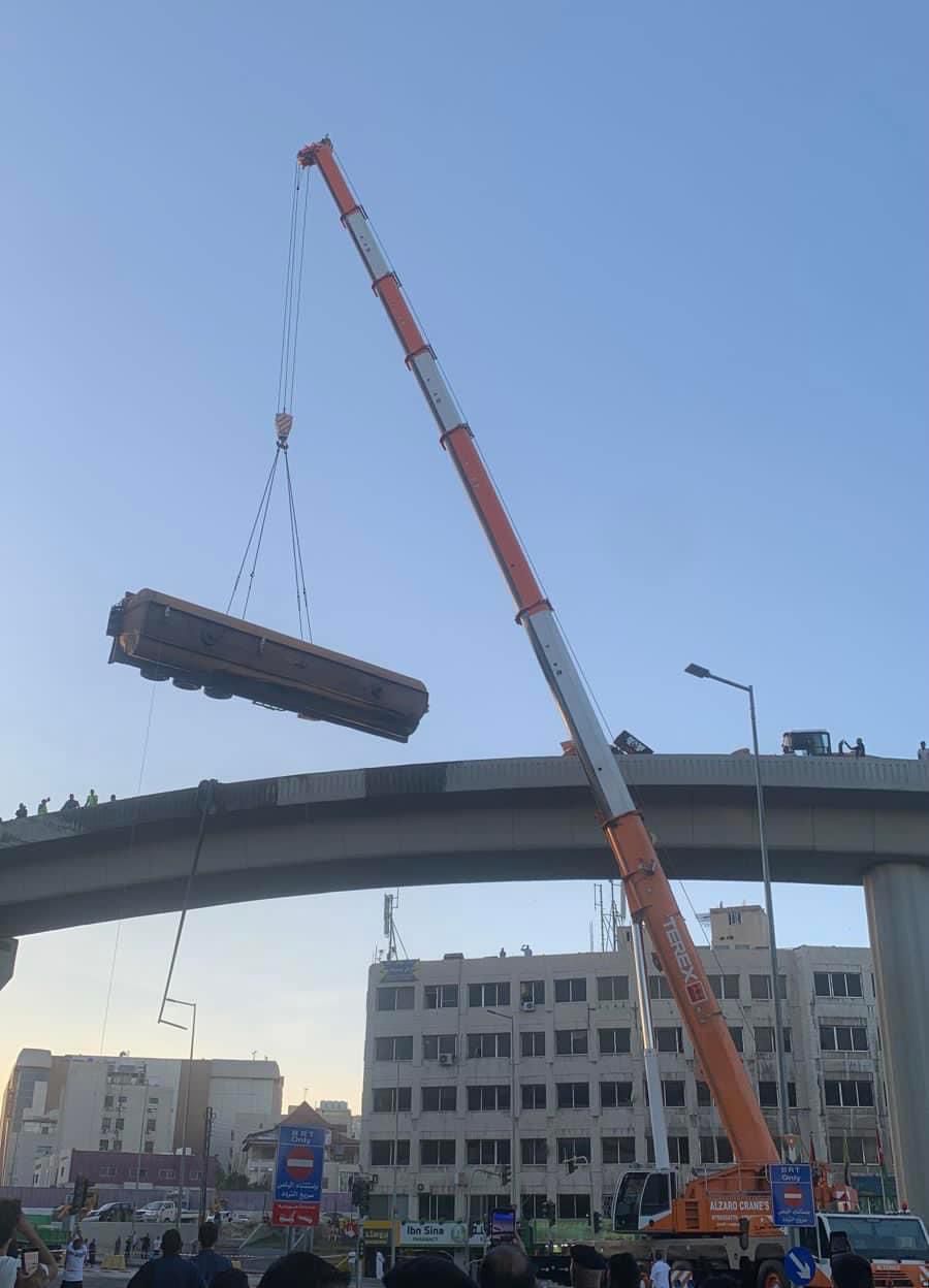 إنزال الصهريج المتدهور على الجسر العلوي