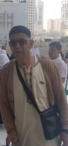 الاعلامي حفيظ درجي يفقد شقيقه