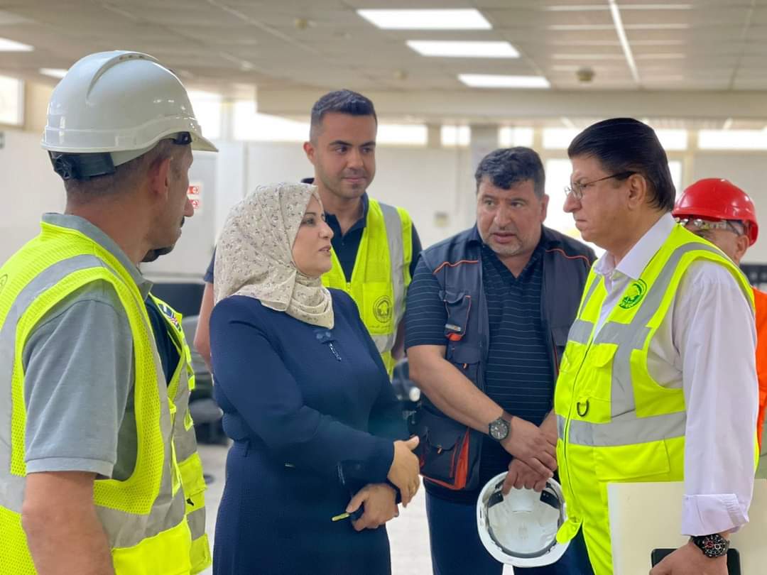 الرئيس التنفيذي للفوسفات يطلع على سير