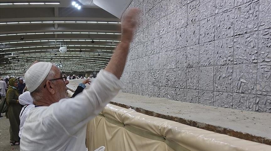 السعودية: 90% من الحجاج أنهوا رمي