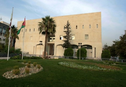 الامانة تنهي رفع مخلفات حظائر بيع