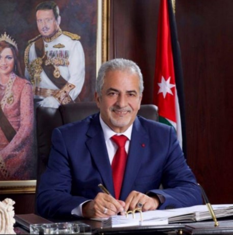 عمان الأهلية تتبادل التهاني بمناسبة عيد