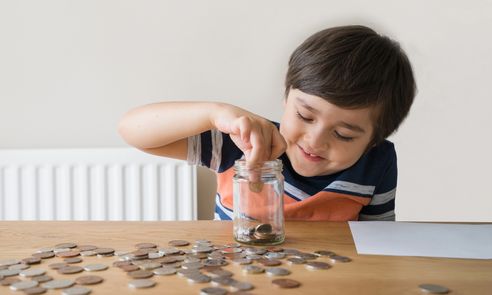 أهمية التربية المالية للأطفال وطرق عملية