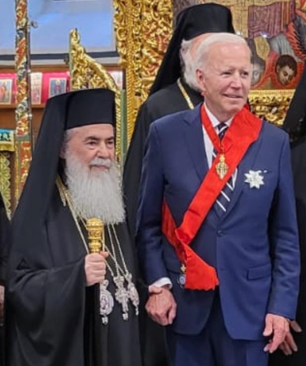 غبطة البطريرك ثيوفيلوس الثالث يحمل هموم