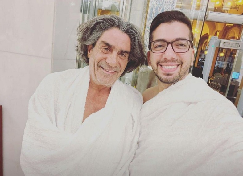 مصورا الملك وولي العهد.. مبارك