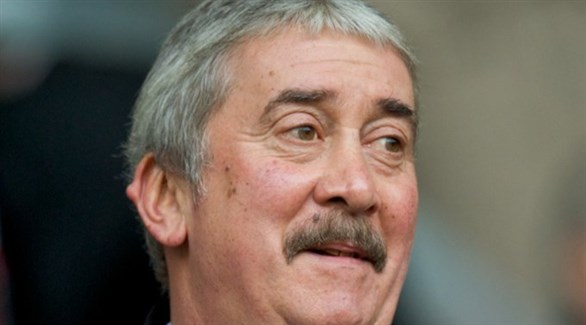 وفاة رئيس ليفربول السابق