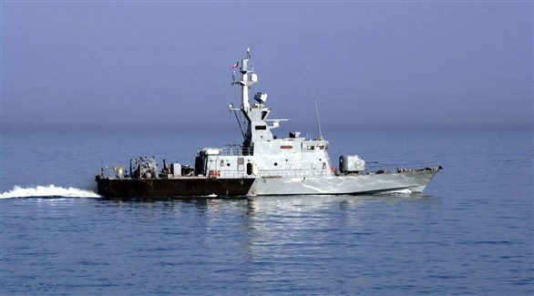 الجيش الكويتي ينفذ تدريبا بالذخيرة الحية