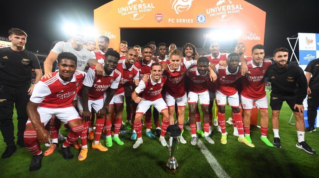 آرسنال يكتسح تشيلسي برباعية ويحصد كأس