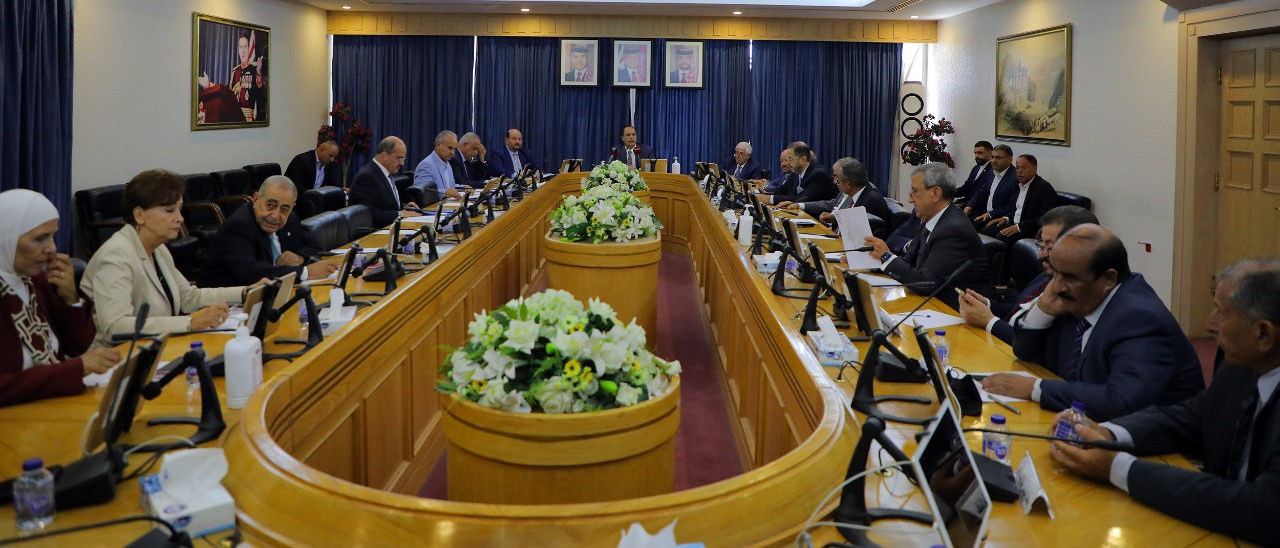 مشتركة في الأعيان توصي بإجراء دراسة