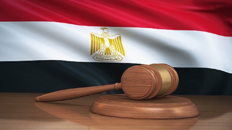 الإعدام لسيدة وعشيقها ارتكبا جريمة هزت