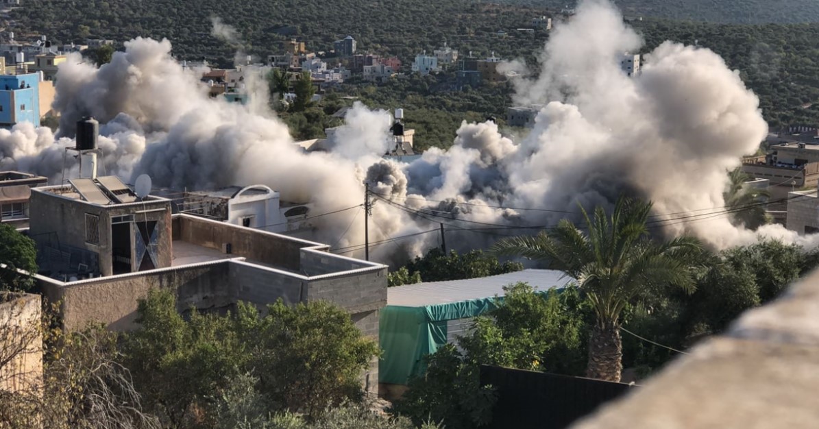 الاحتلال الإسرائيلي يفجر منزل الأسير يحيى