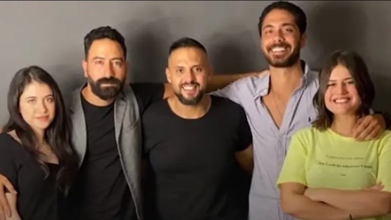 صورة تجمع نيرة أشرف مع ممثلة