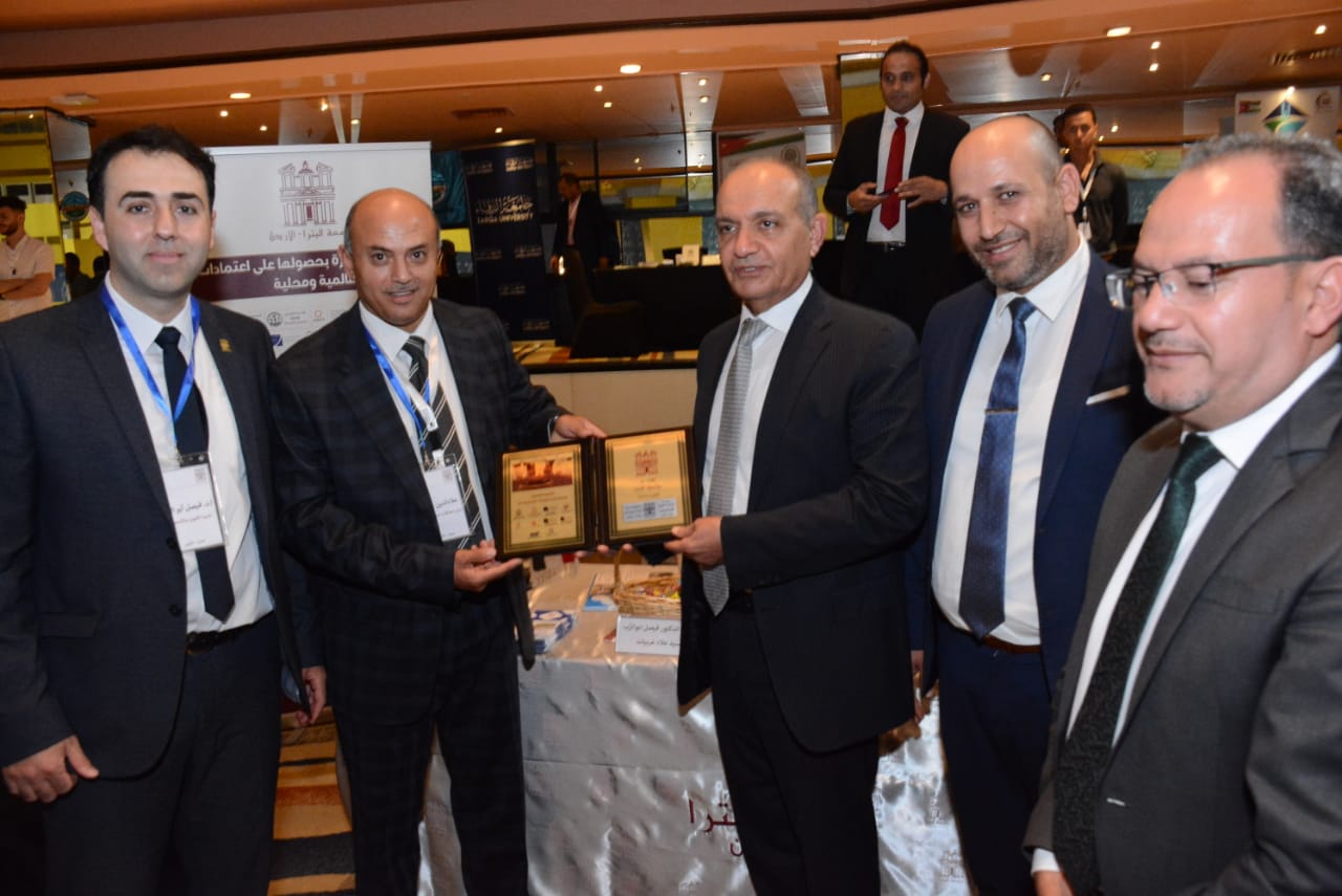 جامعة البترا تشارك في المعرض الدولي