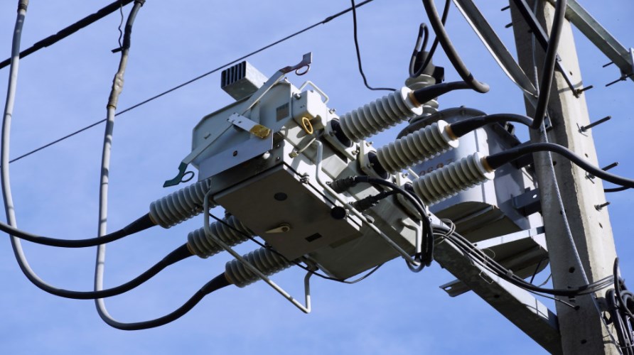 3350 ميجا واط الحمل الكهربائي والشركة