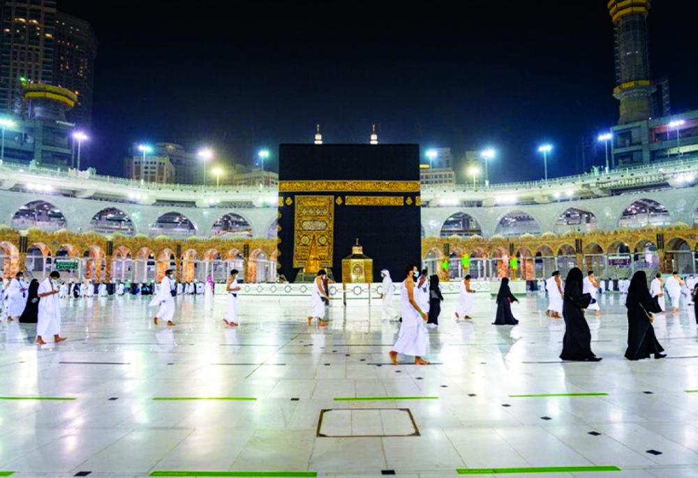 بدء وصول أولى طلائع المعتمرين من