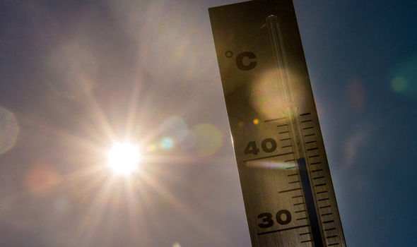 موجة حر “قاتلة” تهدد مياه البحر