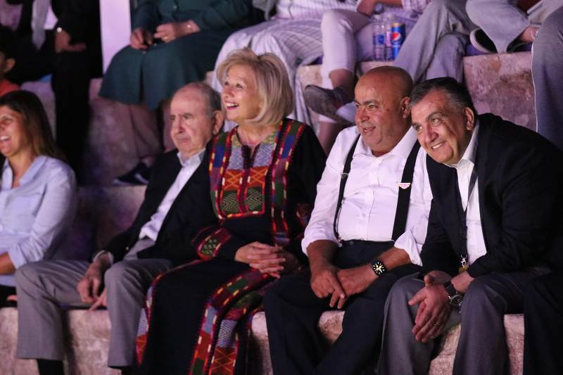 الردح بين الكنة والحماة تثير طاهر