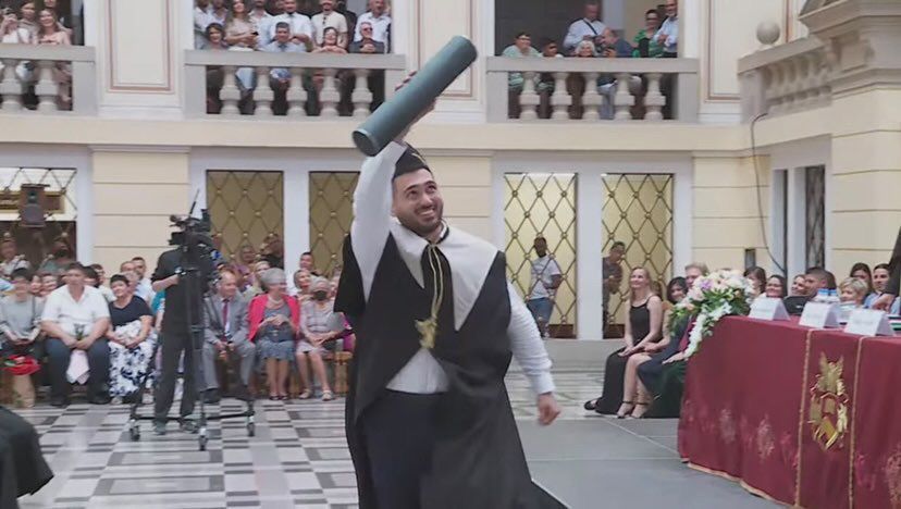 الدكتور احمد بشير مبارك ومن تميز