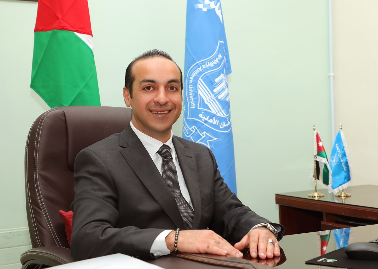 في أحدث أبحاثه العلمية.. . البروفيسور