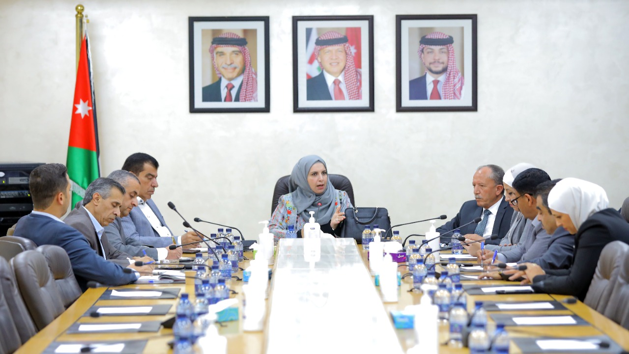 العدوان رئيسا لـ الشعب النيابية