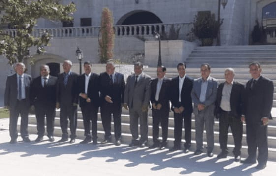 مجالس المحافظات تلوح بتعليق عملها ومقاضاة