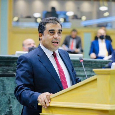 العجارمة: تعامل الحكومة مع تسعيرة المحروقات