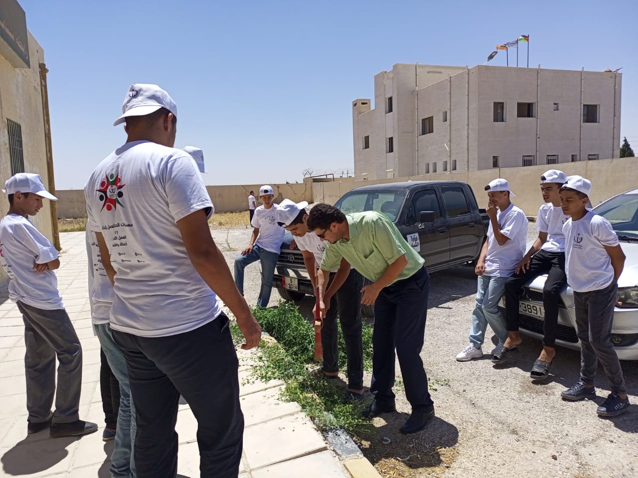 فعاليات تطوعية في معسكر الكشافة والعمل