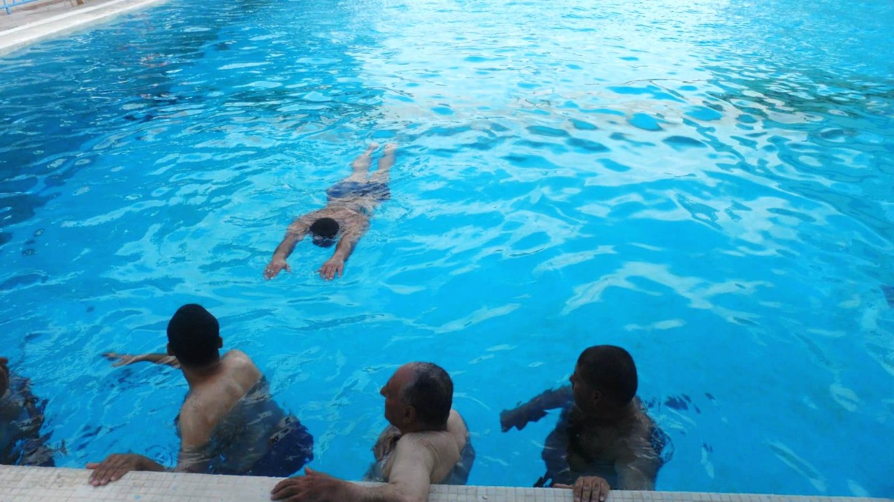 دورة سباحة للمصابين العسكريين من إقليم